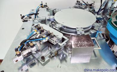 怡合达COAM1303 非标自动化设备表中的晶剪脚折弯成型机引领精细化制造新高效时代